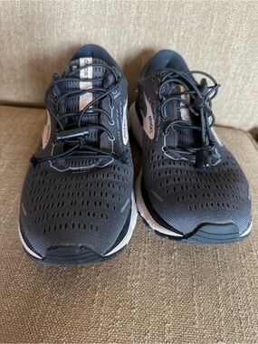 Brooks Ghost 13 Running Shoes Women's Size 9 Gray Black Athletic Sneakers